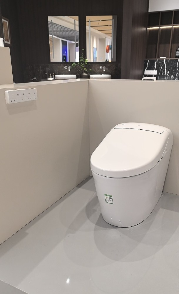 CERAMIC TOILET Series 13 - Royal Bathroom